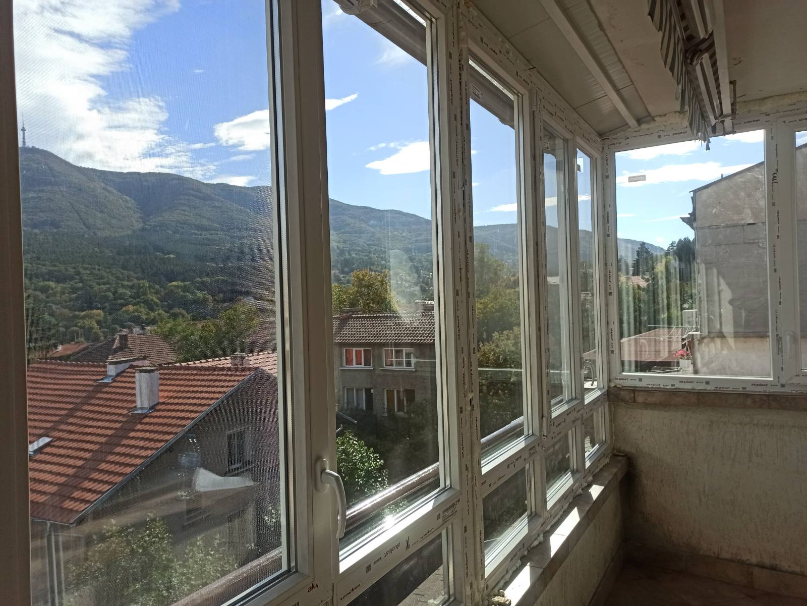 Монтаж на щори